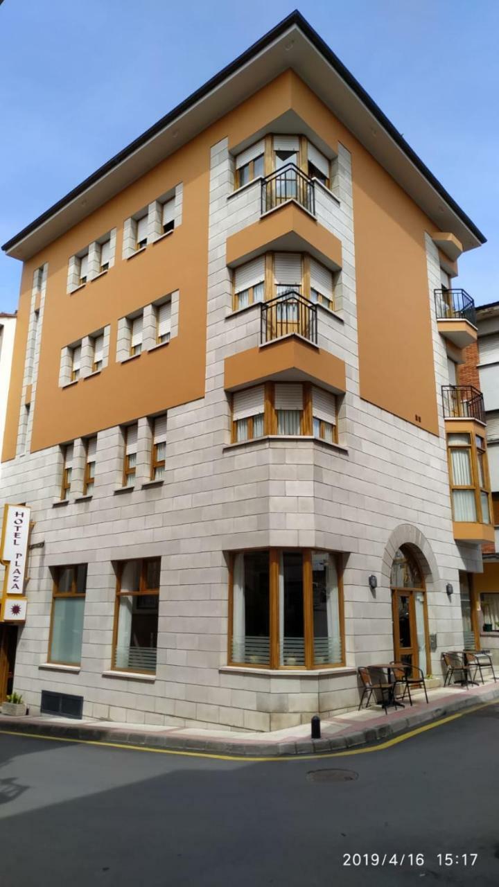 Hotel Plaza Onís Exterior foto